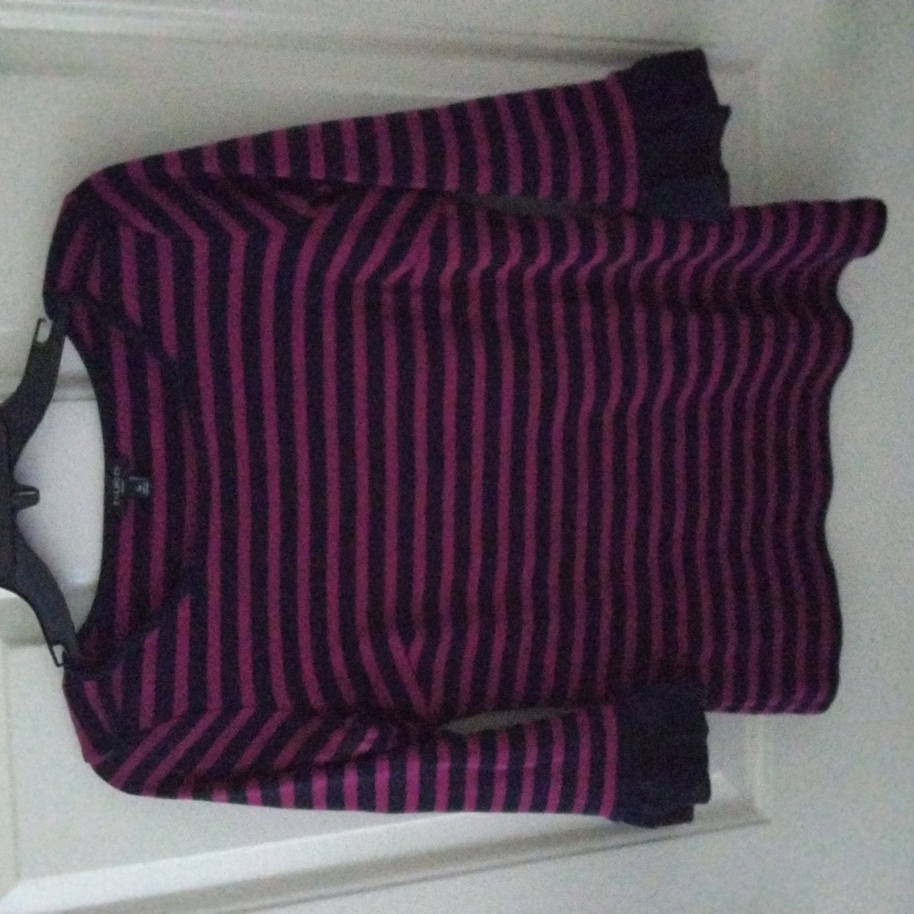 Striped navy & magenta shirt with ruffle 3 quarter length sleeves, small-petite